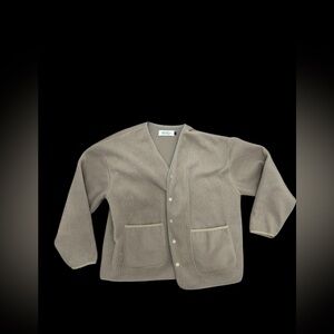 ✨Tan and cream Dyclez Sherpa cardigan with button down and 2 front pockets✨